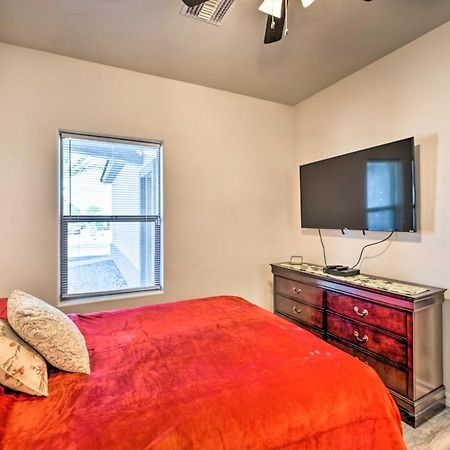 Pet-Friendly Retreat - 1 Block To Colorado River! Булхед Сити Екстериор снимка
