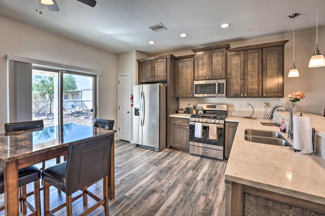 Pet-Friendly Retreat - 1 Block To Colorado River! Булхед Сити Екстериор снимка