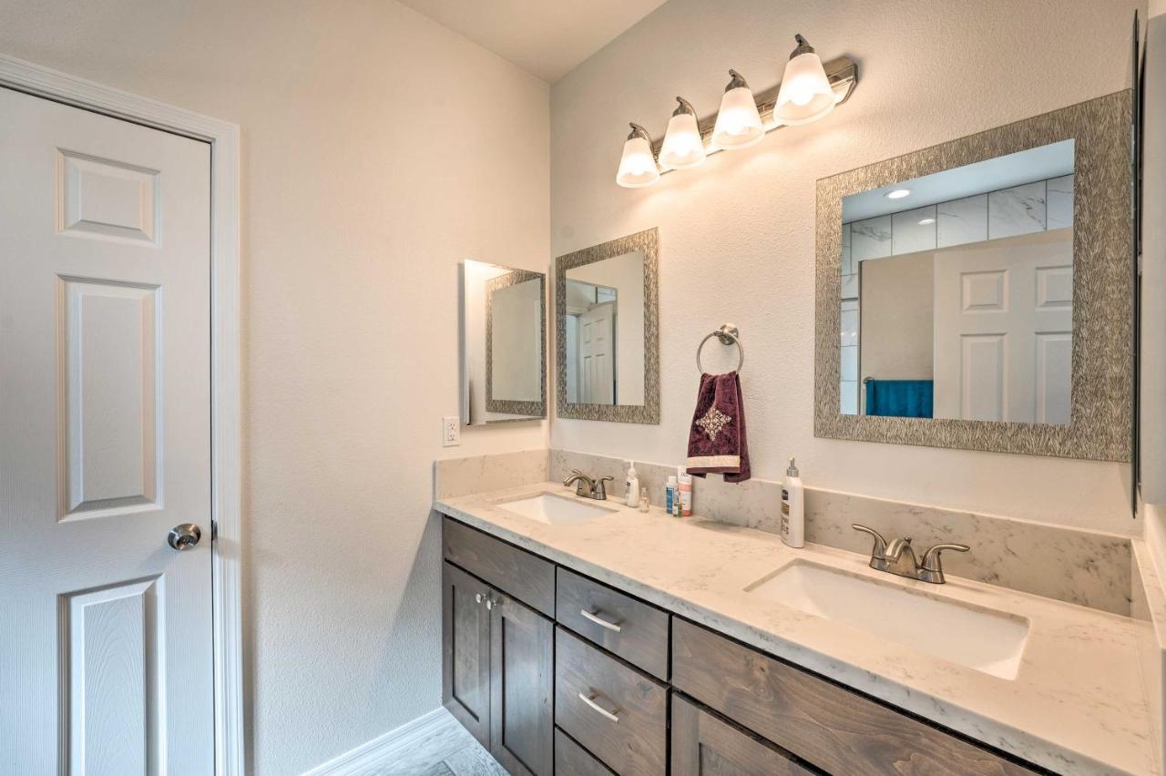 Pet-Friendly Retreat - 1 Block To Colorado River! Булхед Сити Екстериор снимка