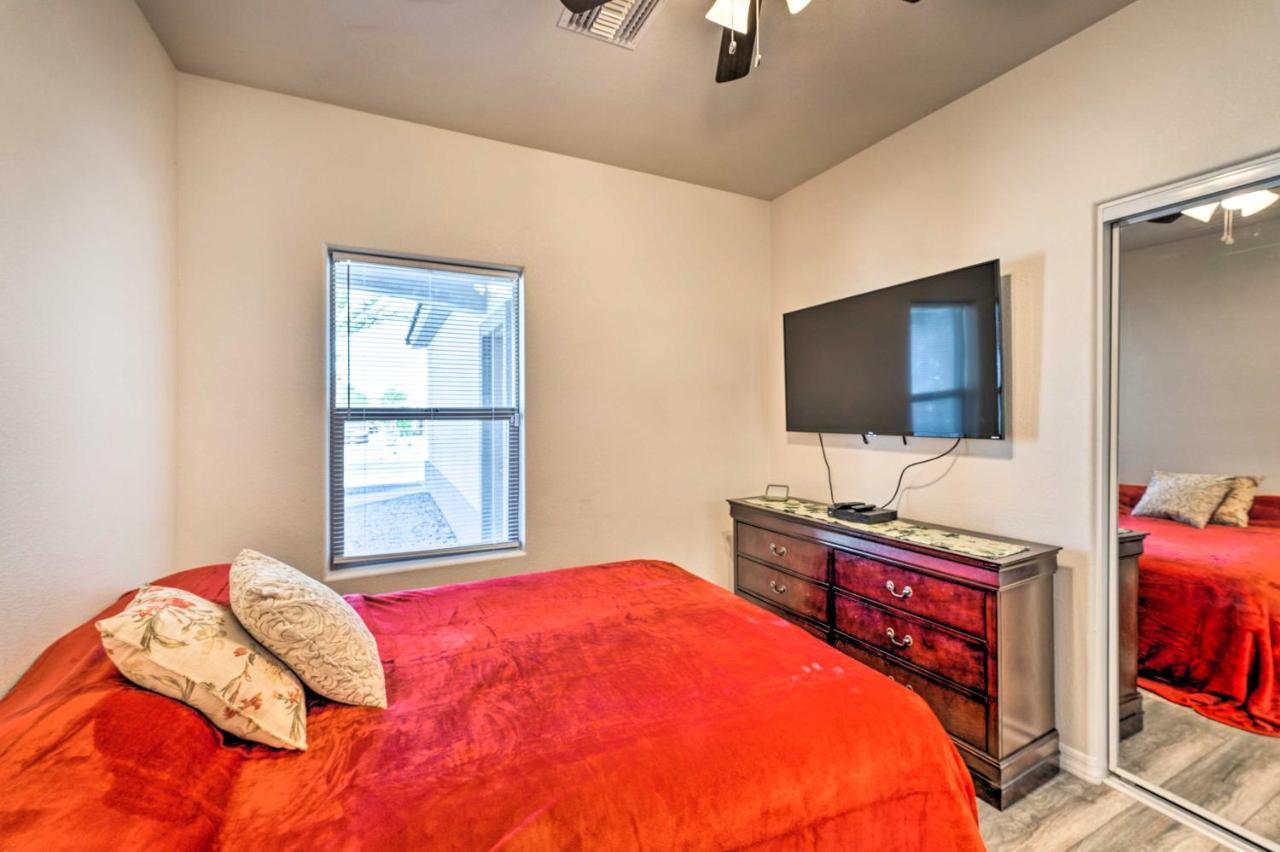 Pet-Friendly Retreat - 1 Block To Colorado River! Булхед Сити Екстериор снимка